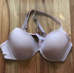 Victoria's Secret Perfect Coverage Lightly…